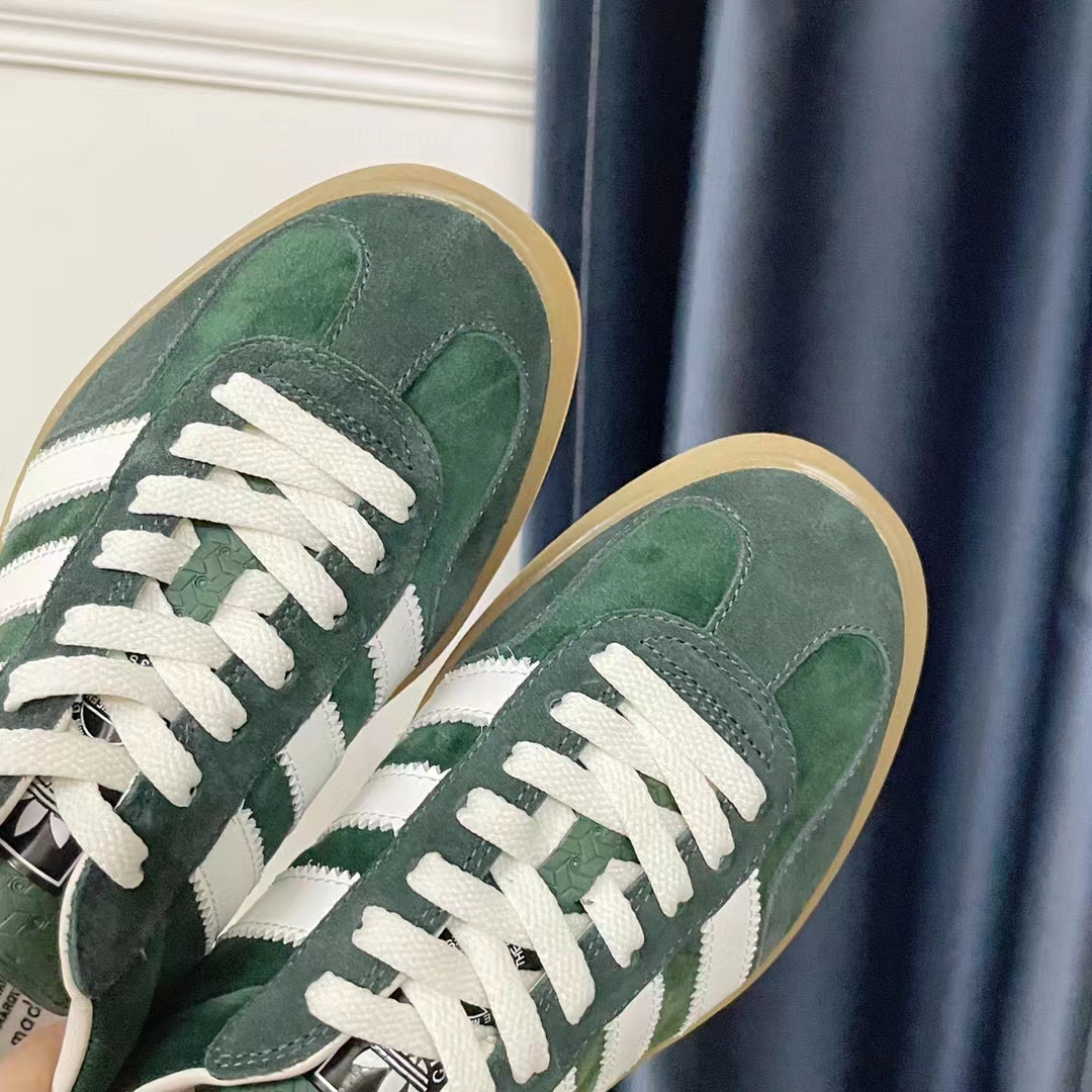 Gucci Unisex Adidas x Gucci Gazelle Sneaker Green Suede Trefoil Embossed