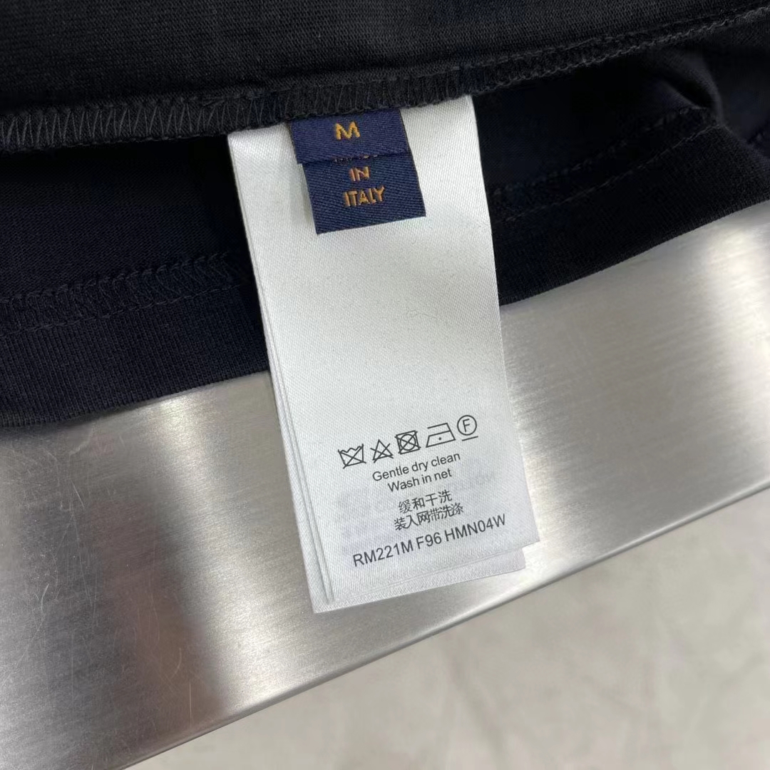 Louis Vuitton Women LV SKI Monogram Gradient Cotton T-Shirt Regular Fit Ribbed Neck Black