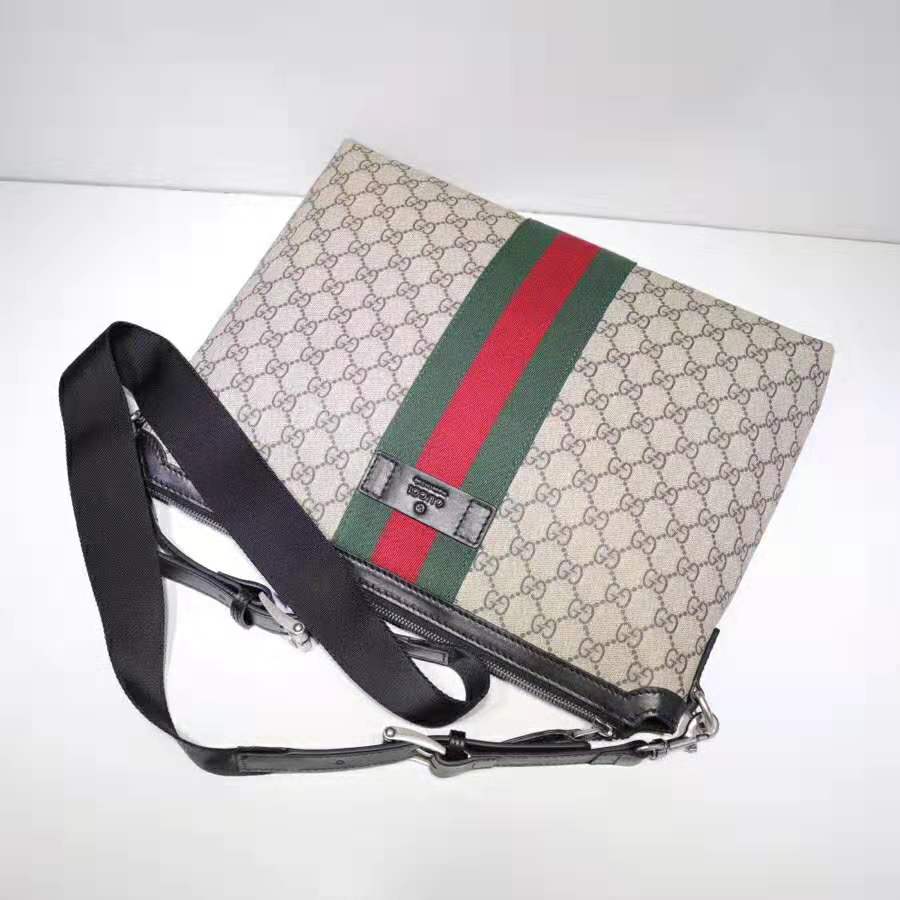 Gucci GG Men GG Supreme Medium Messenger Bag-Brown
