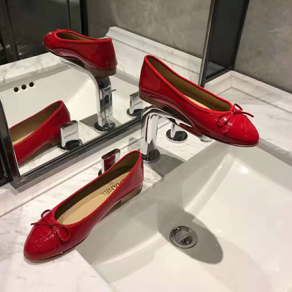 Chanel Women Ballerinas in Patent Calfskin Leather-Red