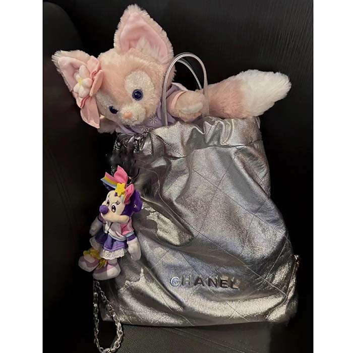 Chanel Women CC Large Back Pack Chanel 22 Handbag Metallic Calfskin Silver-Tone Metal