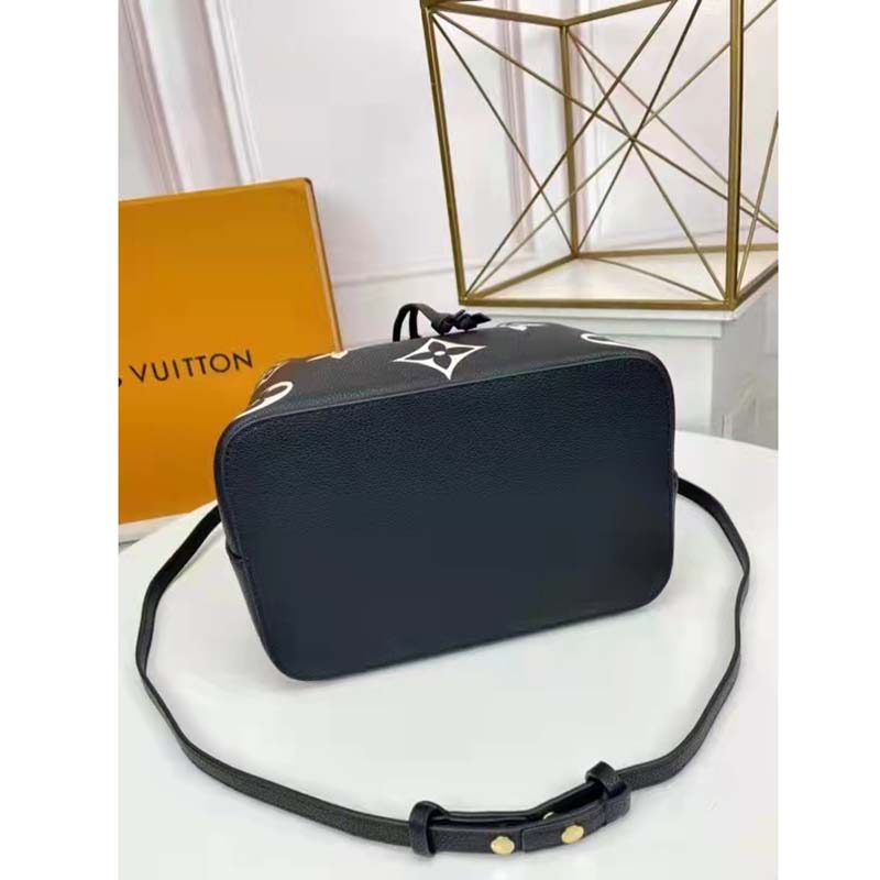 Louis Vuitton LV Women NéoNoé MM Bucket Bag Black Embossed Grained Cowhide Leather