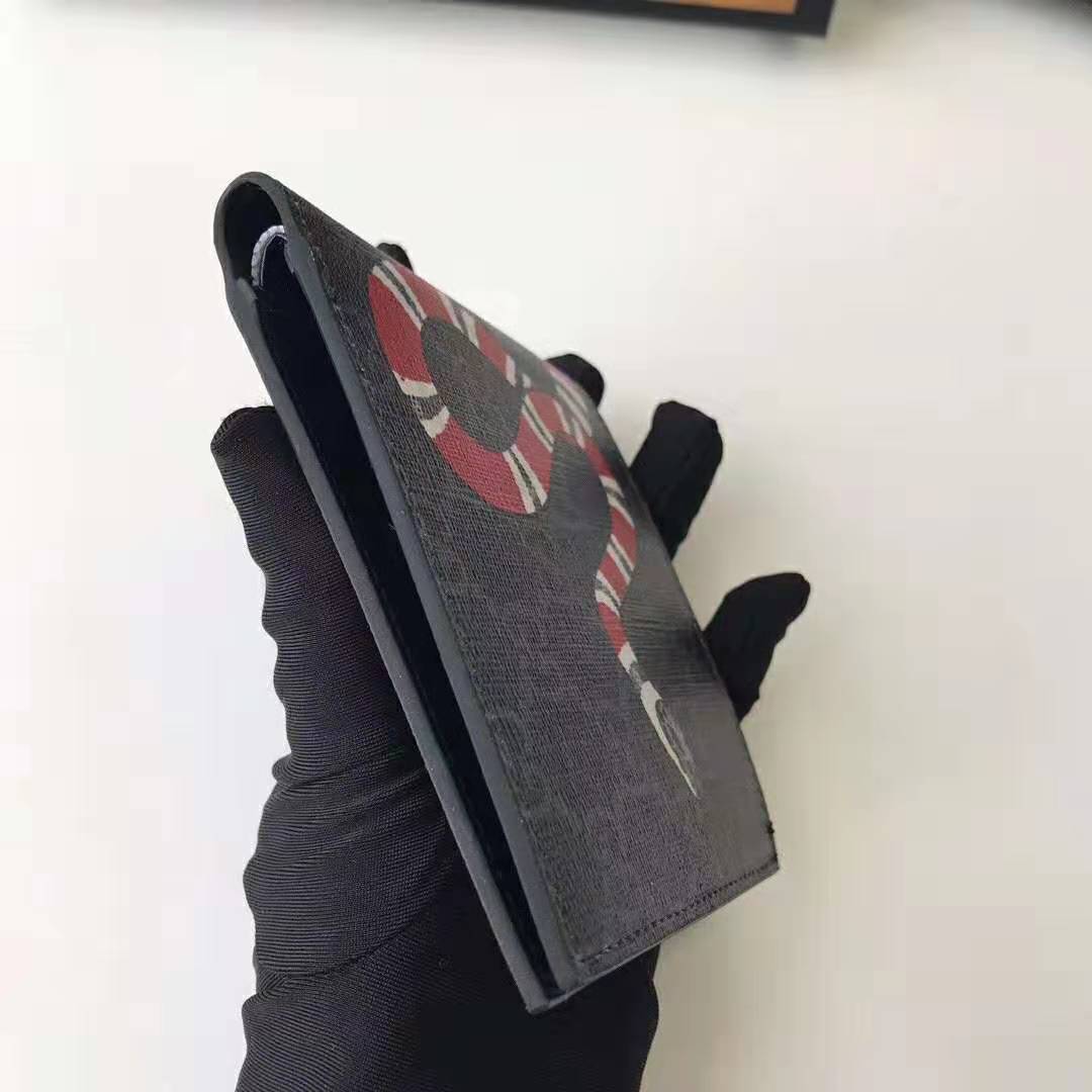Gucci GG Men Kingsnake Print GG Supreme Wallet in Black/Grey GG Supreme Canvas