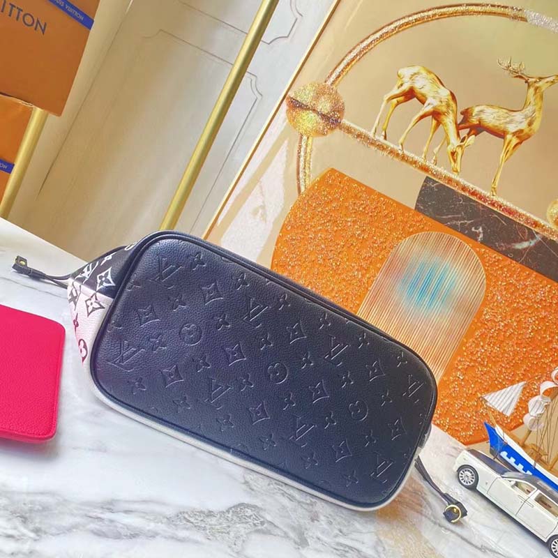 Louis Vuitton Women LV Neverfull MM Carryall Tote Bag Black Printed Embossed Grained Cowhide