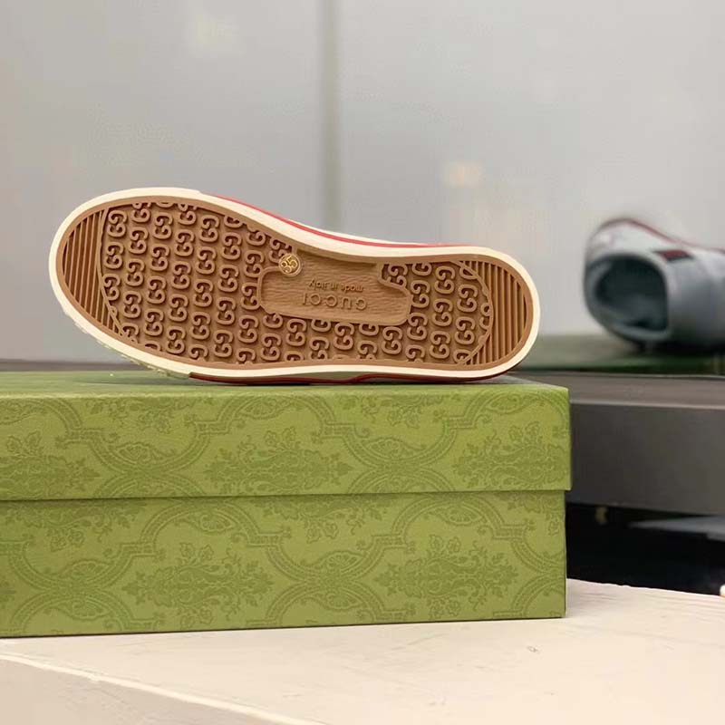 Gucci Unisex GG Tennis 1977 Sneaker White Leather Rubber Sole Velcro Closure Flat