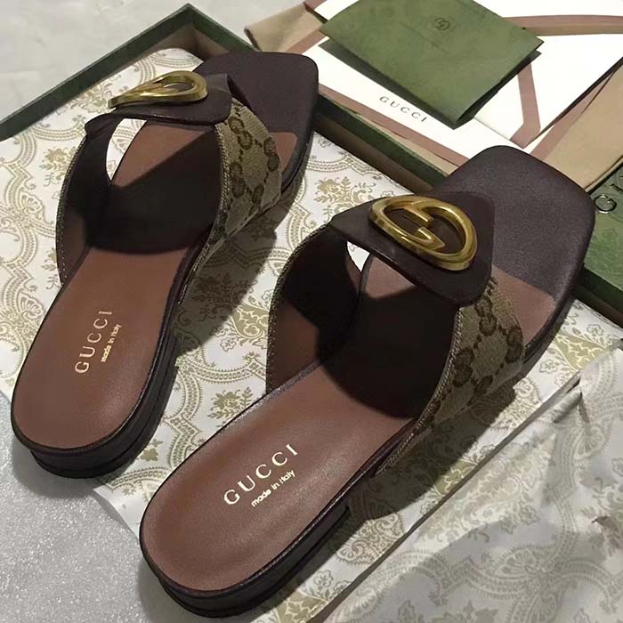 Gucci Women GG Blondie Thong Sandal Beige Ebony GG Supreme Canvas