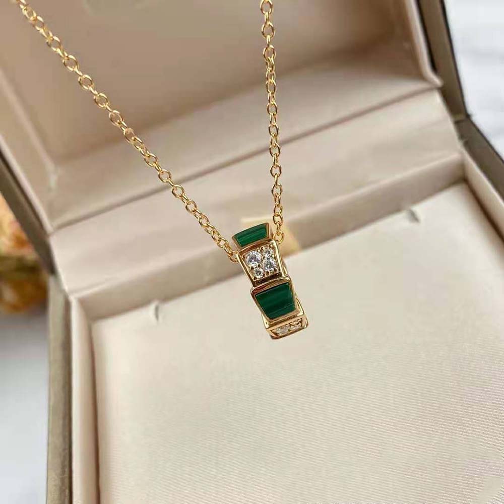 Bvlgari Women Serpenti Viper 18 KT Rose Gold Necklace Set with Malachite Elements