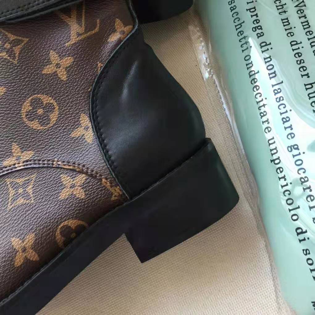 Louis Vuitton LV Women Wonderland Flat Ranger in Patent Monogram Canvas-Brown