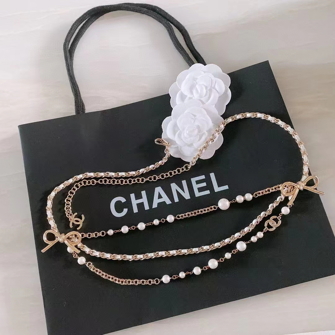 Chanel Women CC Chain Belt Gold Metal Resin Glass Pearls Strass White Calfskin Leather