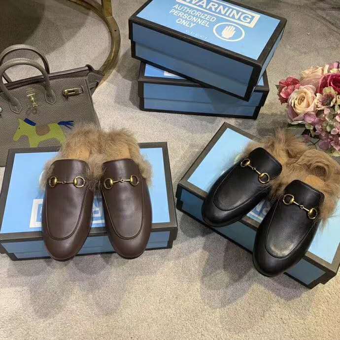 Gucci Women Princetown Leather Slipper with Lamb Wool-Black