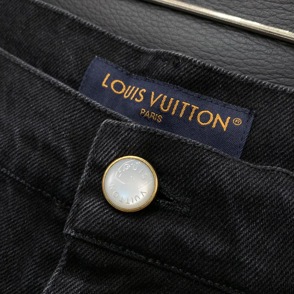 Louis Vuitton LV Men LV Skate Denim Pants 1AILL0