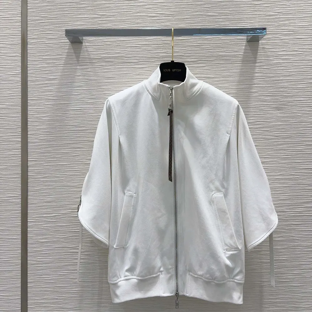 Louis Vuitton Women Batwing Sleeve Jacket 1AGERH