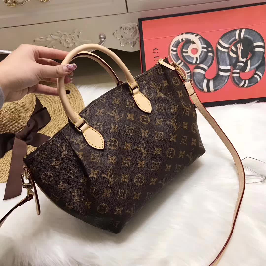Louis Vuitton LV Turenne PM Handbag M48813