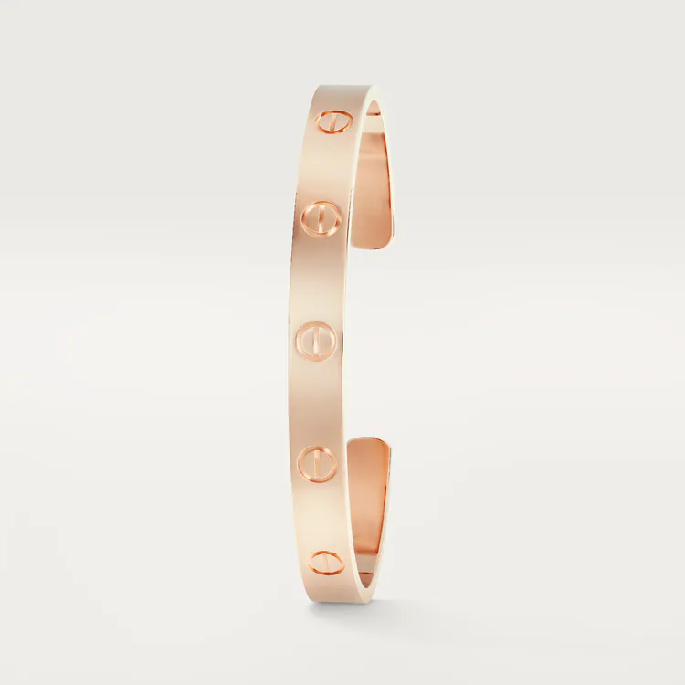 CARTIER LOVE BRACELET – 17