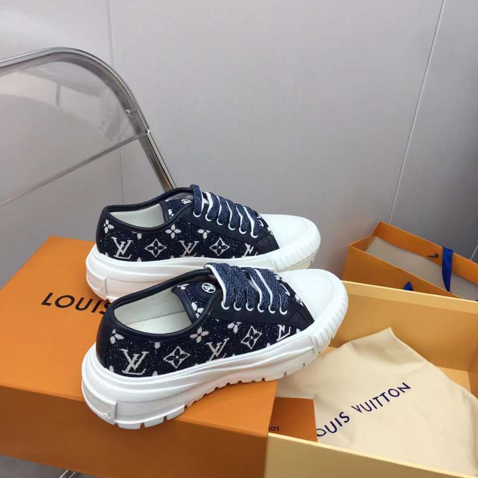 Louis Vuitton Unisex LV Squad Sneaker Navy Blue Monogram Denim Rubber Outsole Circle