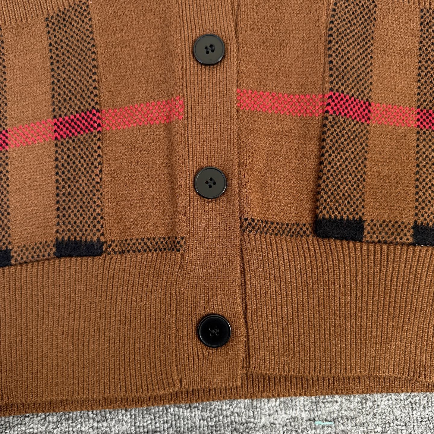 Classic BB Striped V-Neck Cardigan 0625111407