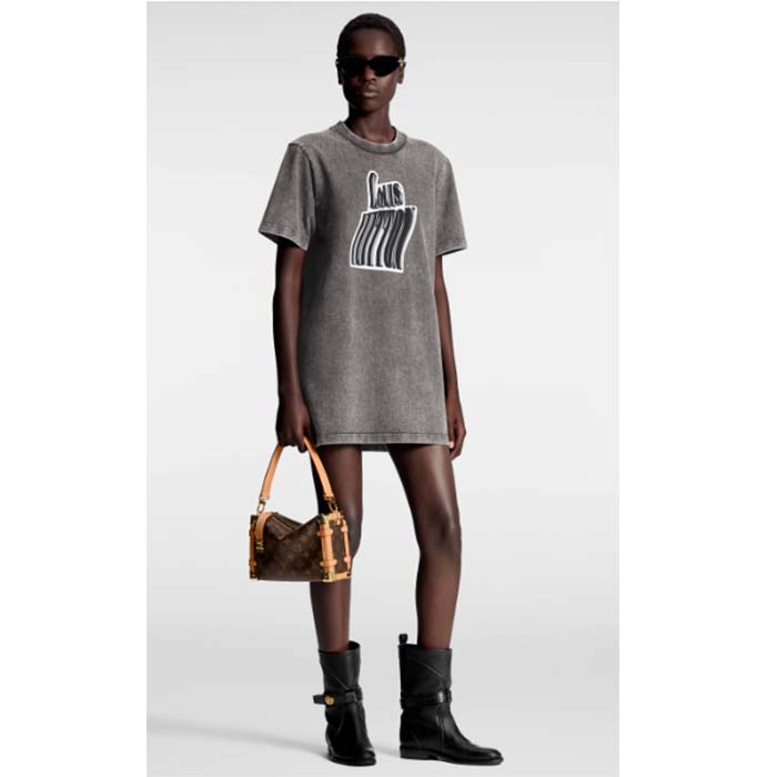 Louis Vuitton Men Graphic LV Signature T-Shirt Cotton Metal Grey Regular Fit