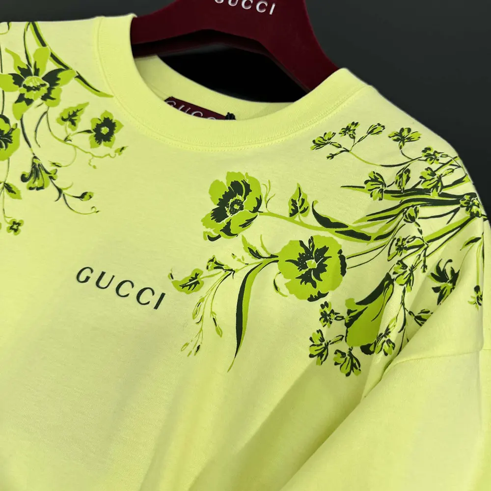 Gucci Women Soft Cotton Jersey T-shirt with Print 837959XJHG1