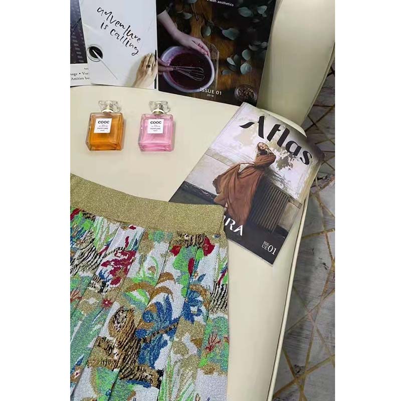 Gucci Women GG Tiger Jacquard Pleated Skirt Gold Green Tiger Flower Extra Fine Lurex