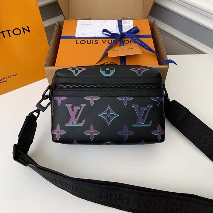 Louis Vuitton LV Unisex Comet Messenger PM Black Borealis Calf Cowhide Leather