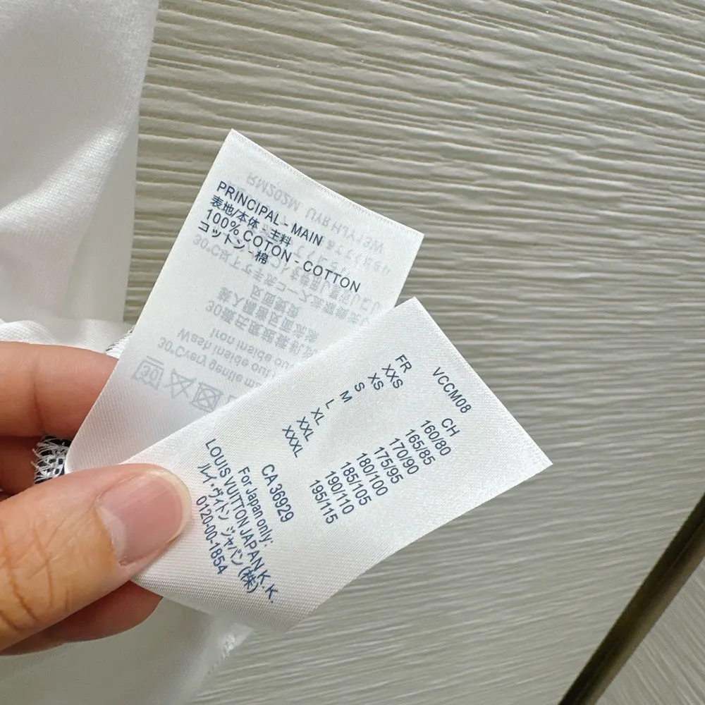 Louis Vuitton Women LV x AC T-Shirt 1AFZVP