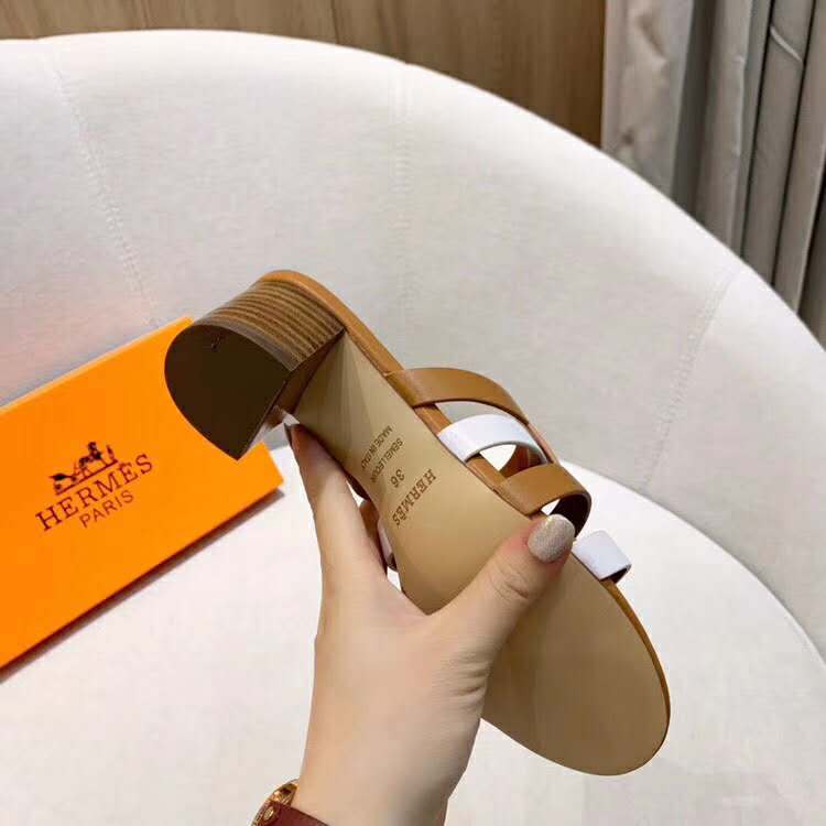 Hermes Women Amica Sandal Calfskin Two Intertwined Initials Straight Cut Edges-Sandy