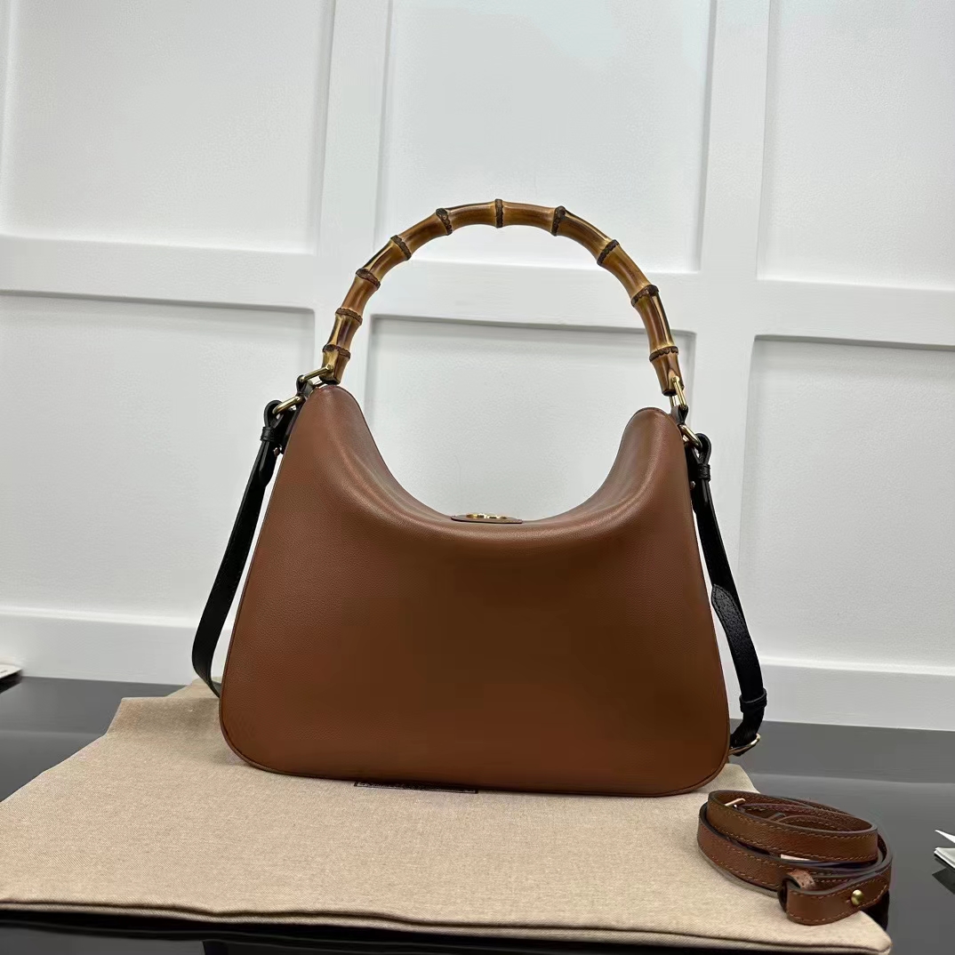 Gucci Women Diana Medium Shoulder Bag Cuir Leather Double G