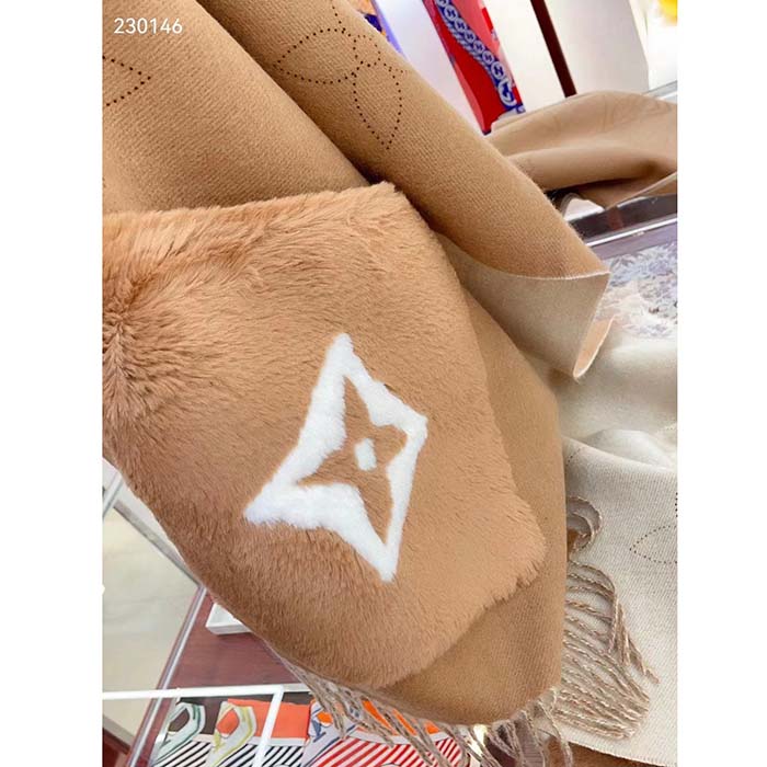 Louis Vuitton Unisex LV Cosy Mink Fur Collection Scarf Cashmere Beige Jacquard Initials Monogram Flowers