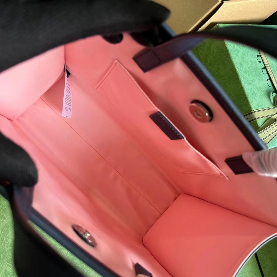 Gucci Unisex Printed Tote Bag GG The Jetsons Print Pink Blue Supreme Canvas