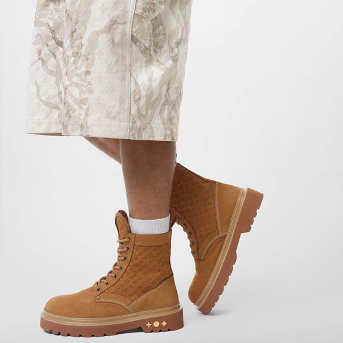 Louis Vuitton Unisex LV Ranger Boat Shoe Beige Mini Monogram-Embossed Nubuck Leather