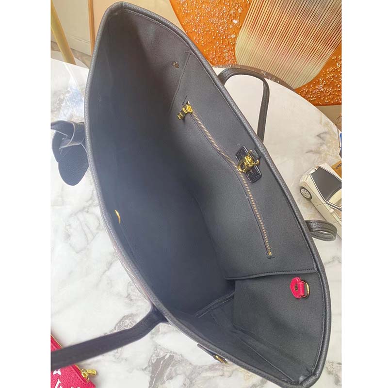 Louis Vuitton Women LV Neverfull MM Carryall Tote Bag Black Printed Embossed Grained Cowhide