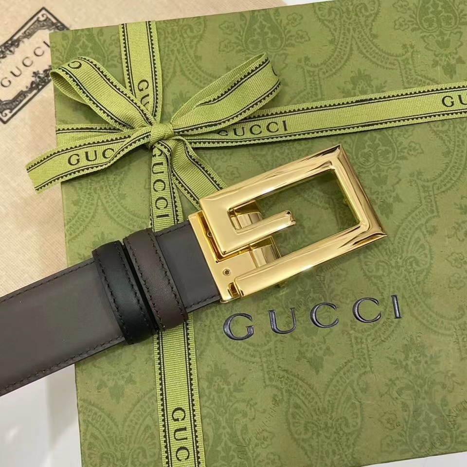 Gucci Unisex Reversible Belt Square G Buckle Black Leather Reverses Brown Leather