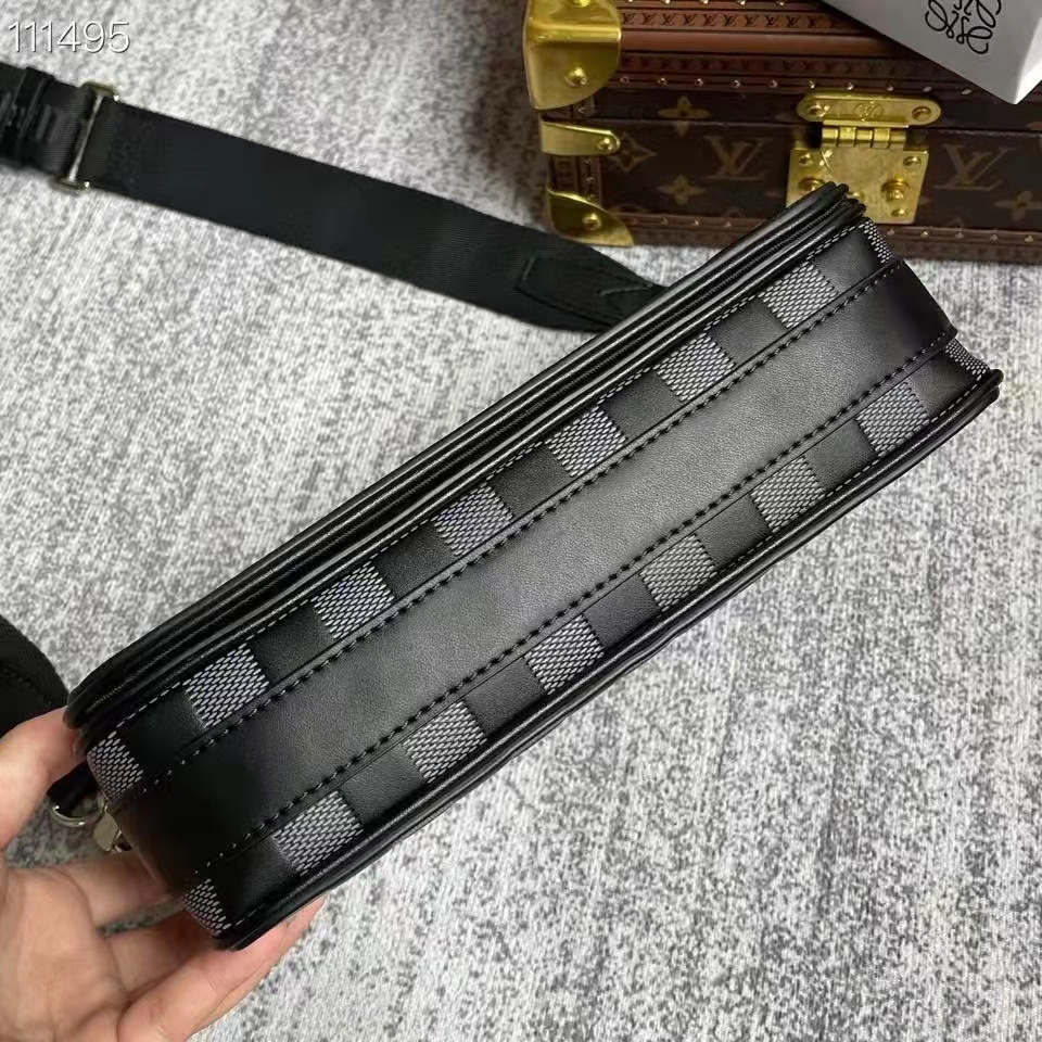 Louis Vuitton LV Unisex Studio Messenger Onyx Damier Infini Leather Cowhide Leather