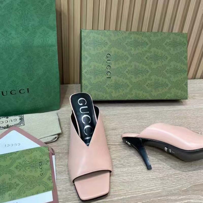 Gucci Women GG Mid-Heel Open Toe Pump Light Pink Leather Square Toe
