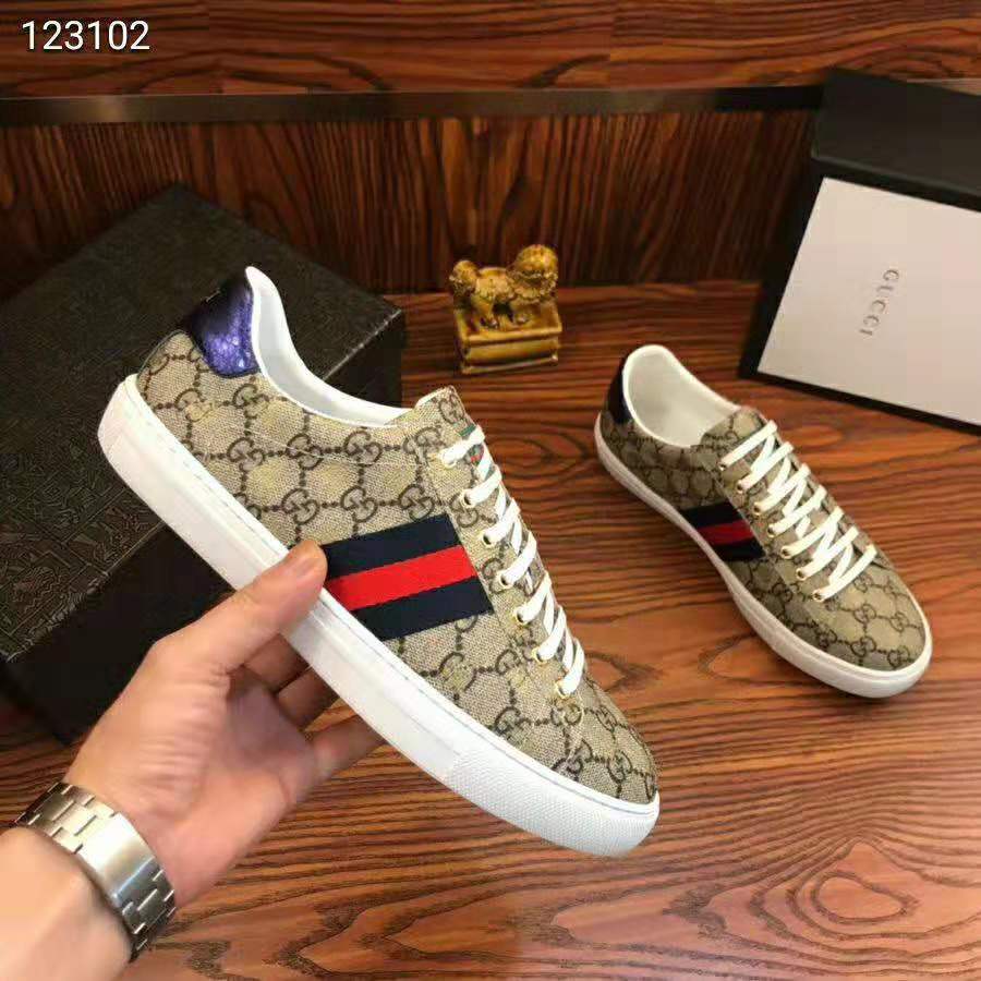 Gucci Men Ace GG Supreme Bees Sneaker-Brown