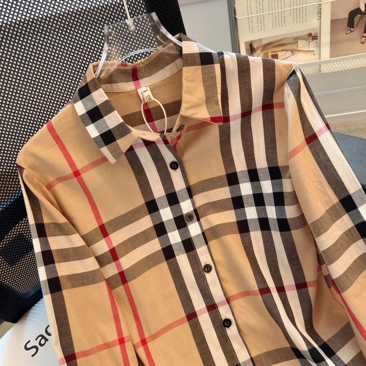 New Fashion Plaid Shirt All-match Casual Shirt 1024072610