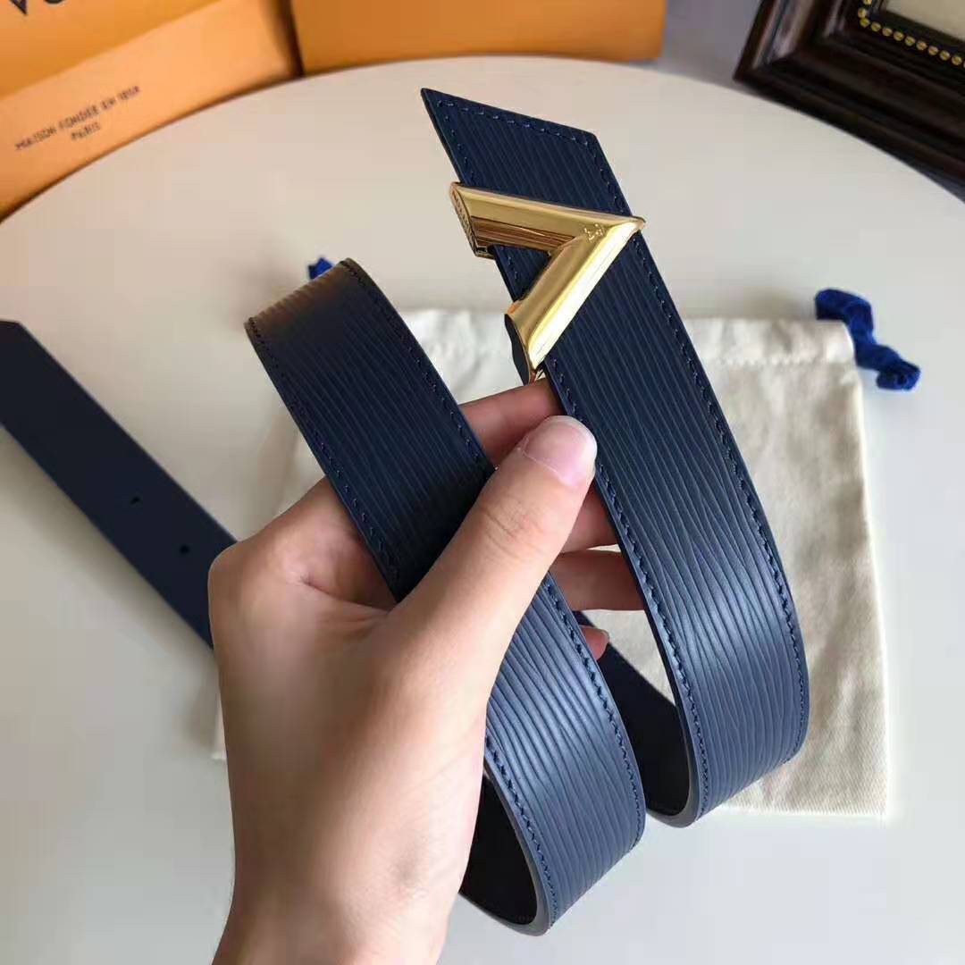 Louis Vuitton LV Unisex Essential V 30mm Belt in Epi Calf Leather-Black