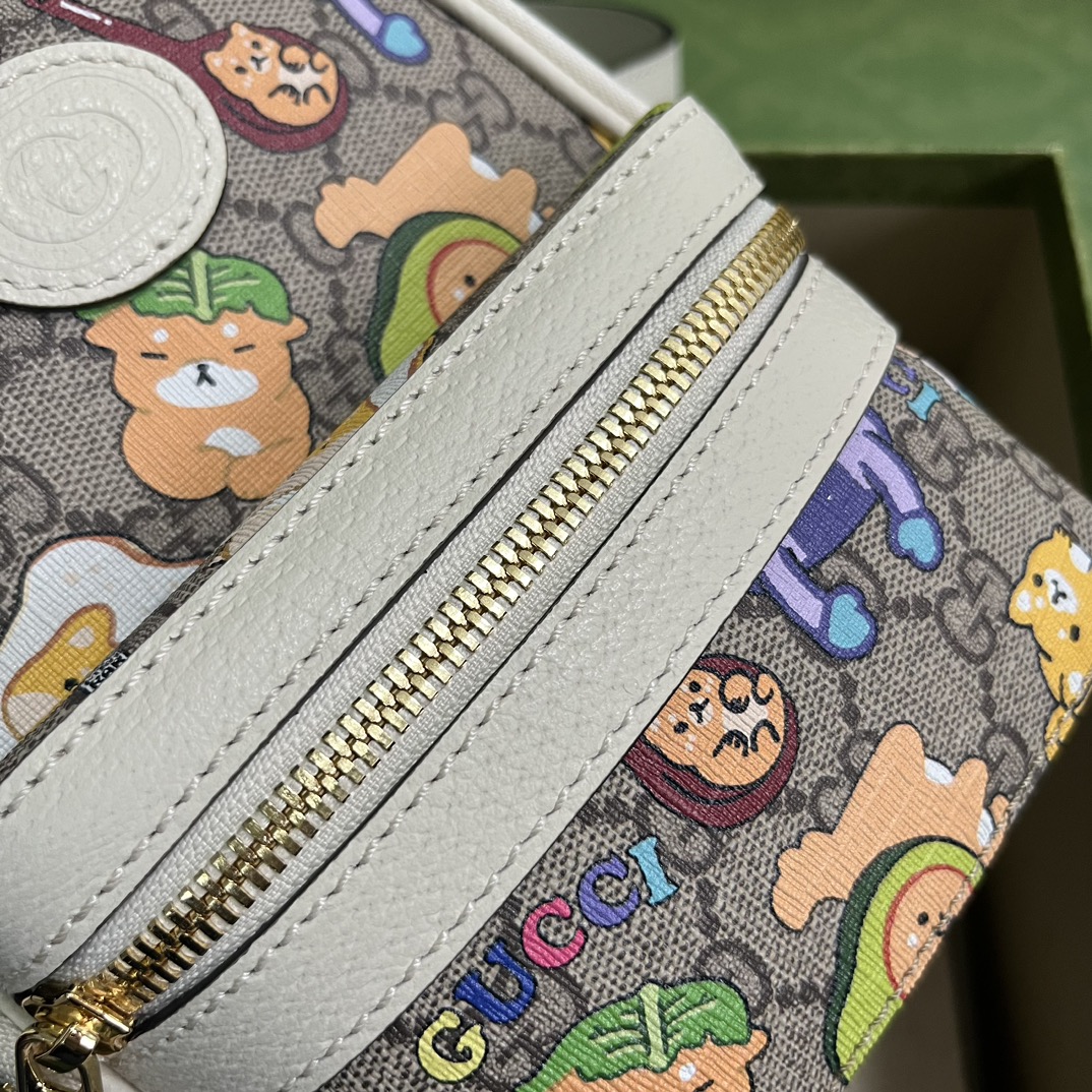 Gucci Unisex Animal Print Multi-Function Bag Beige Ebony GG Supreme Canvas