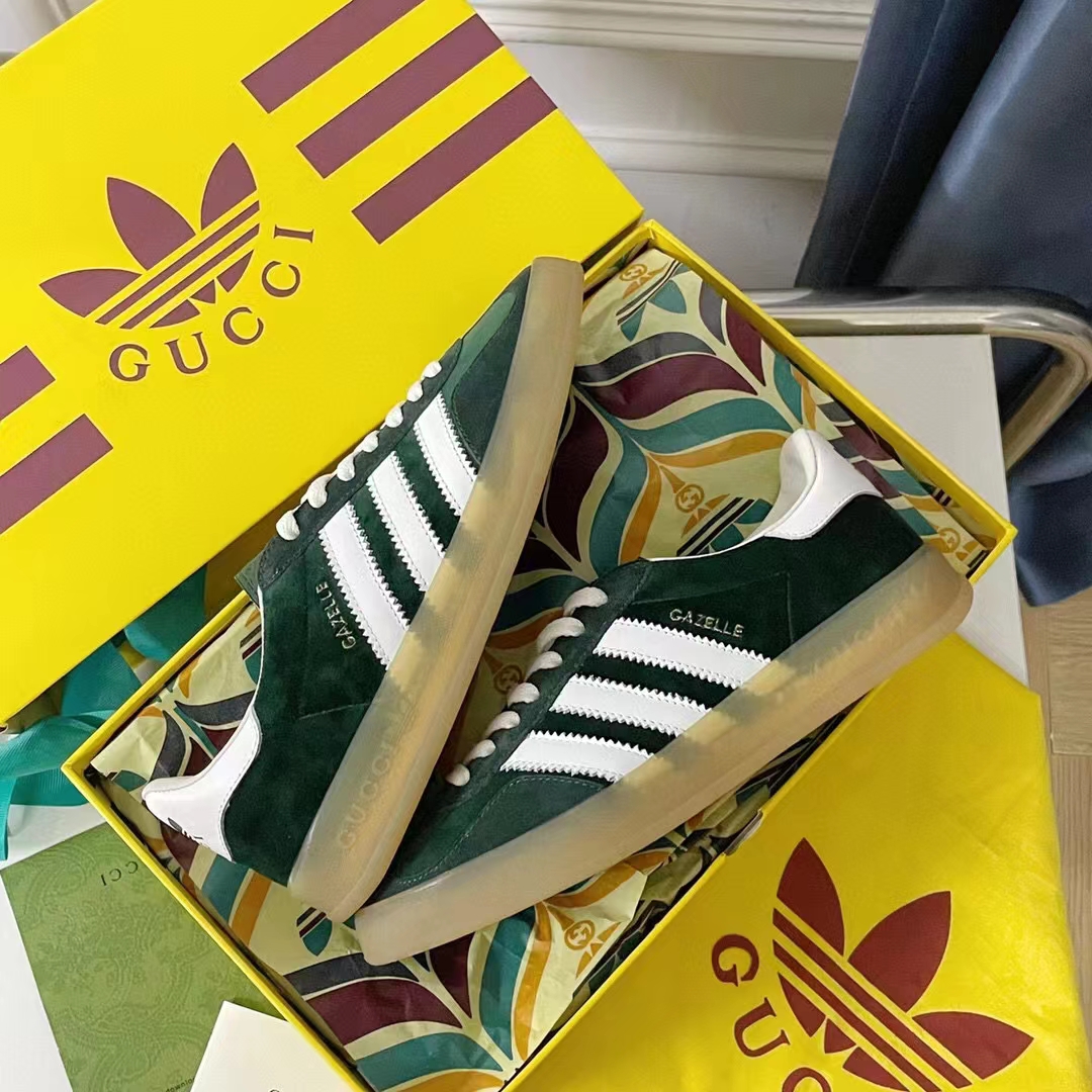 Gucci Unisex Adidas x Gucci Gazelle Sneaker Green Suede Trefoil Embossed
