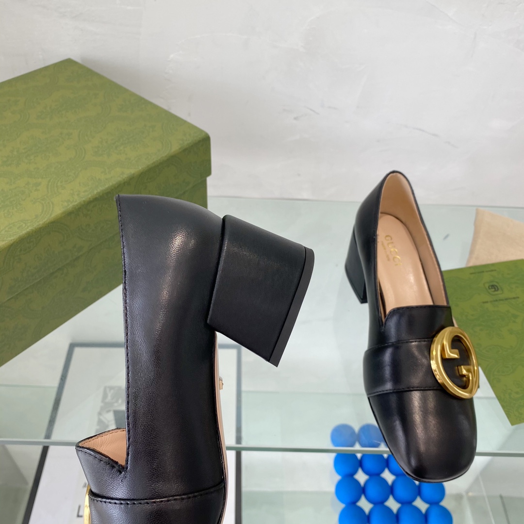 Gucci Women Blondie Mid-Heel Pump Black Leather Round Interlocking G