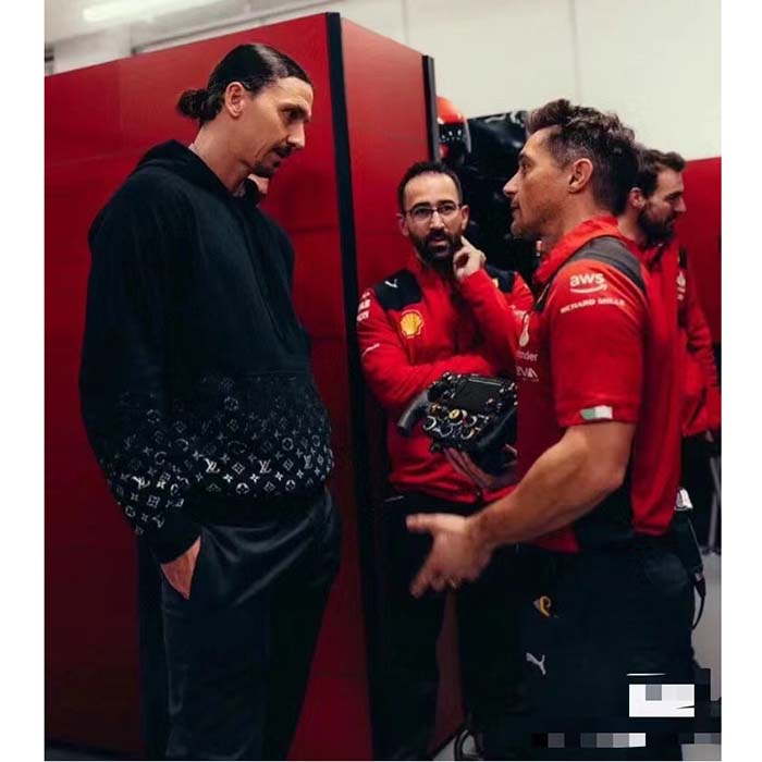 Louis Vuitton Men LV Monogram Gradient Hoodie Cotton Black White