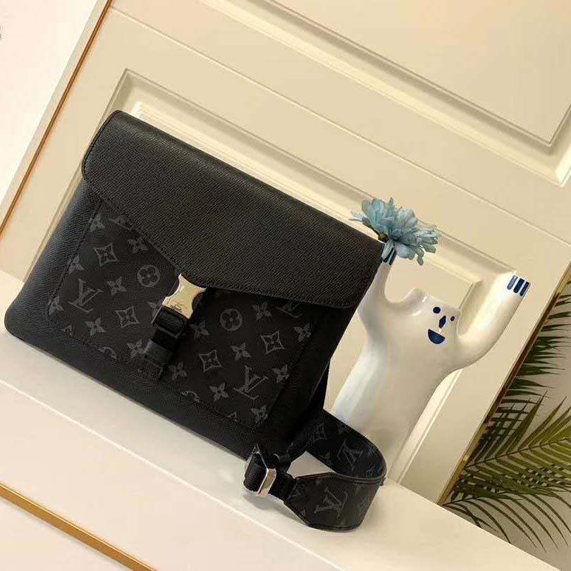Louis Vuitton LV Men Outdoor Flap Messenger Monogram Eclipse Canvas