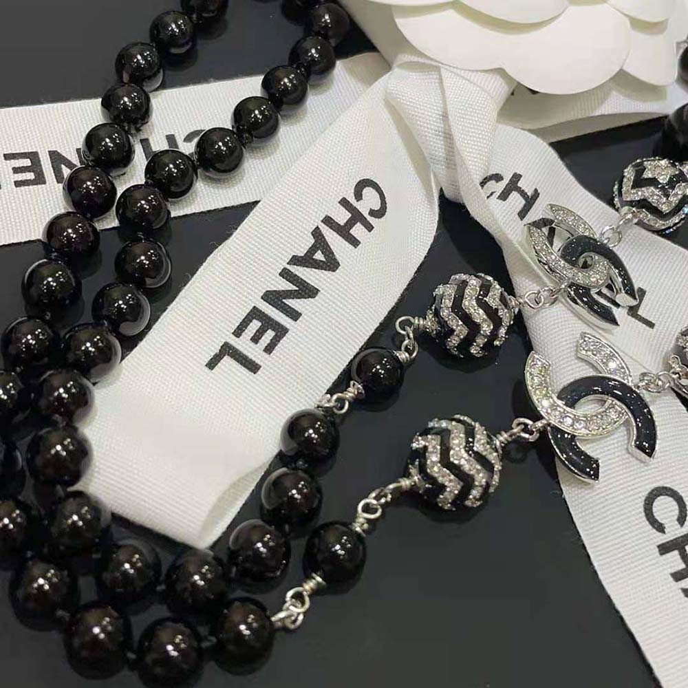 Chanel Women Long Necklace in Metal Glass Pearls and Strass