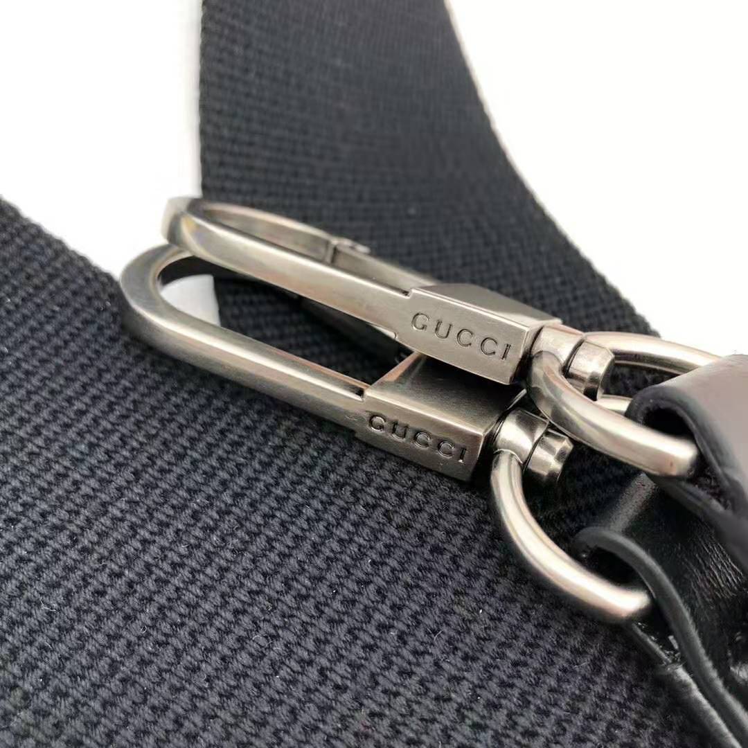 Gucci GG Men Medium Soft Leather Duffle in Black Soft Leather