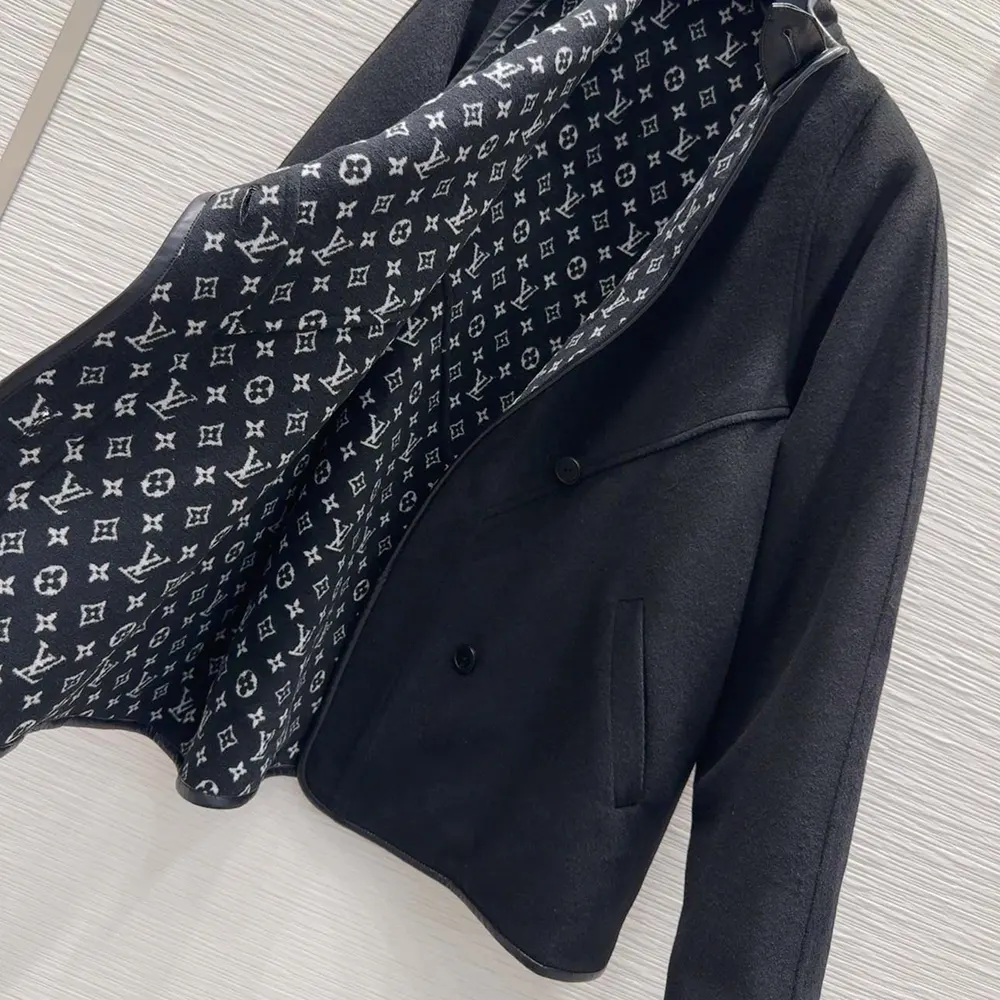 Louis Vuitton Women Double Face Clip Front Coat 1AIPNO