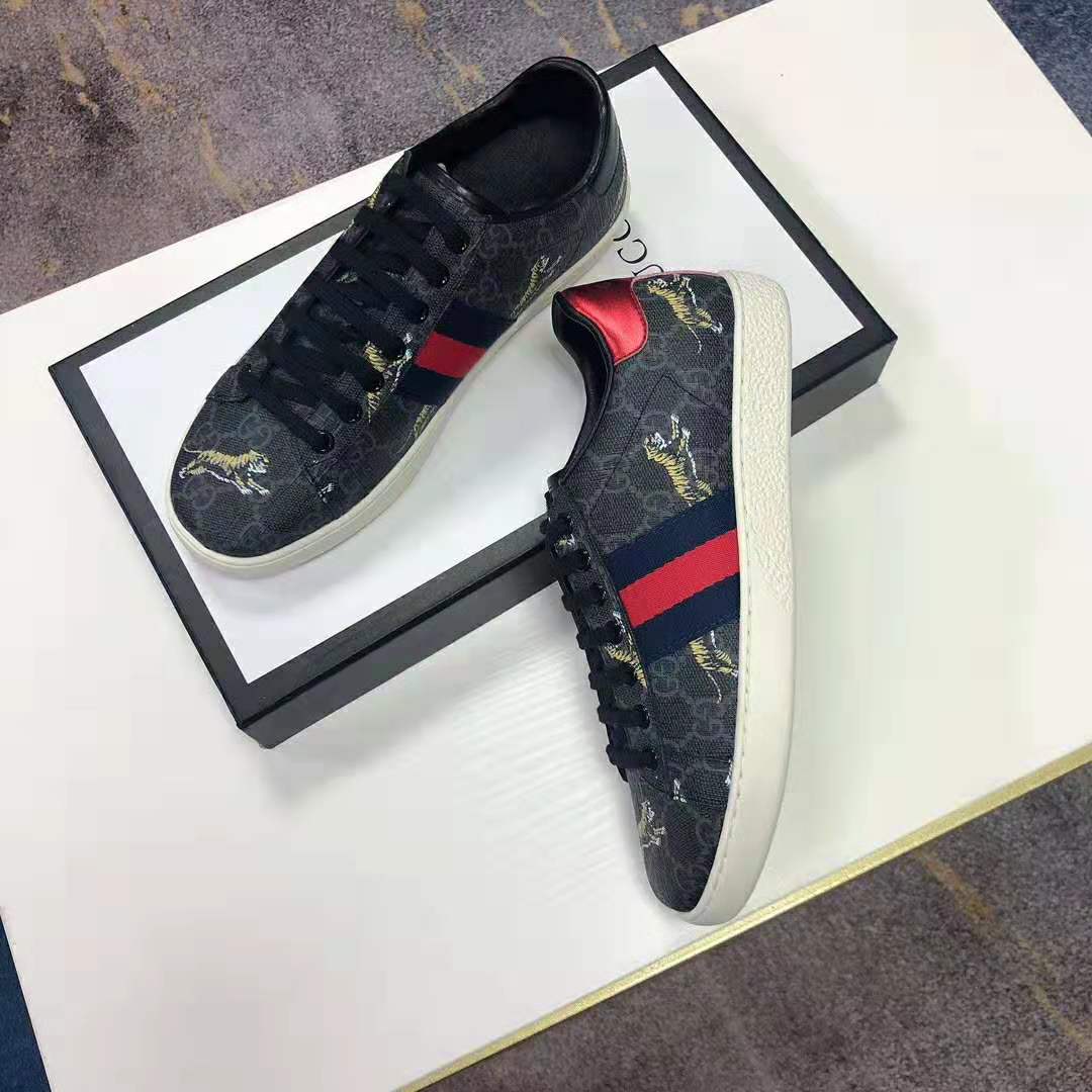 Gucci Men’s Ace GG Supreme Tigers Sneaker 2.54 cm Heel-Grey