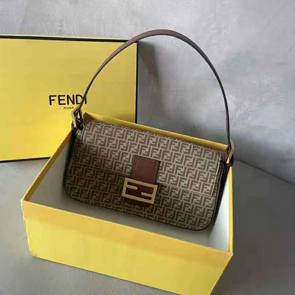 Fendi Women Baguette 1997 Beige Split Leather Bag