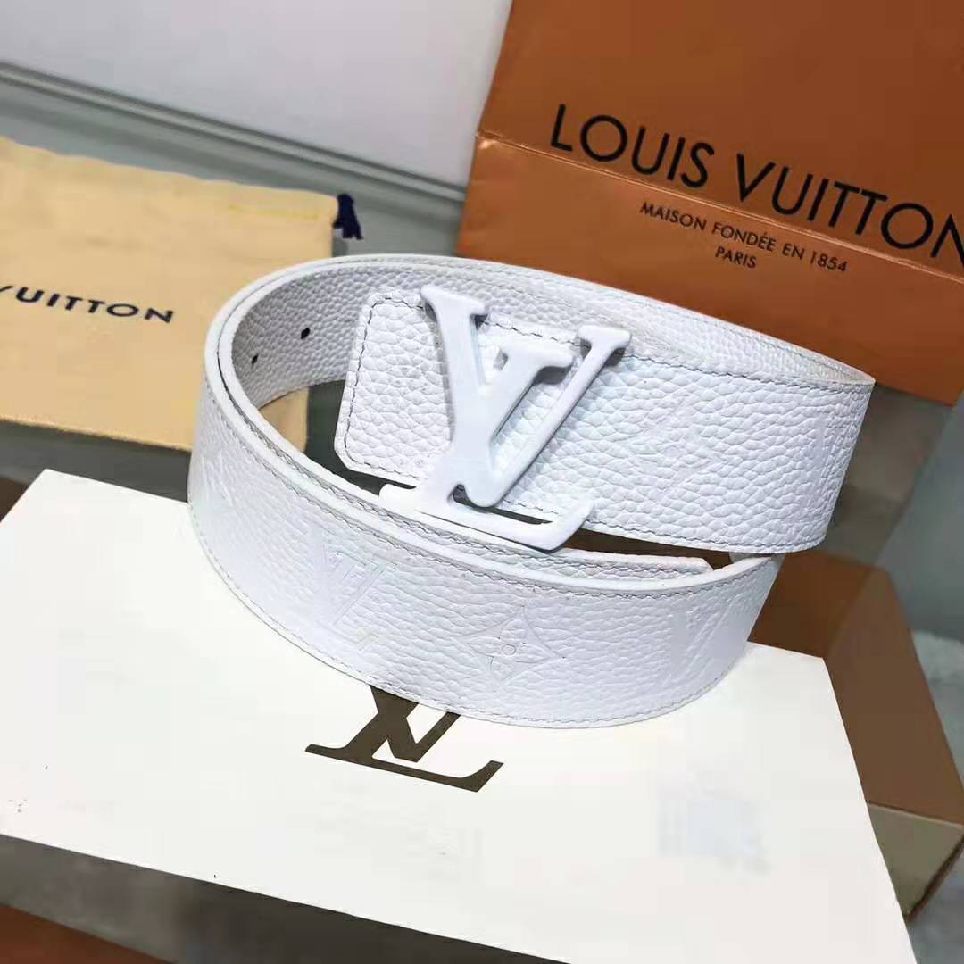 Louis Vuitton LV Unisex LV Shape 40mm Belt in Embossed White Taurillon Leather