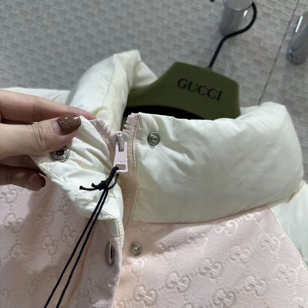 Gucci Women GG Cotton Canvas Padded Vest Pink Lined High Neck Sleeveless Two Side Pockets