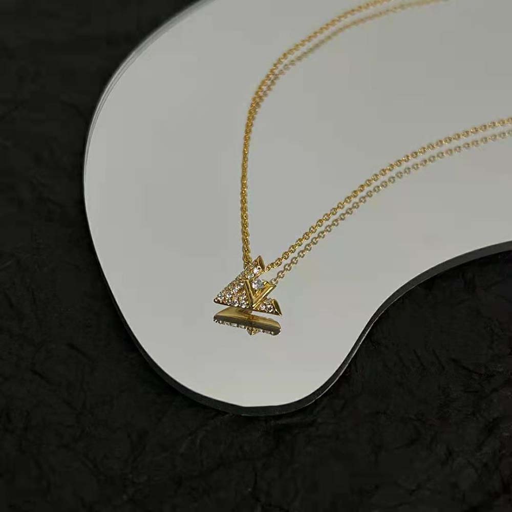 Louis Vuitton Women LV Volt One Pendant in Yellow Gold